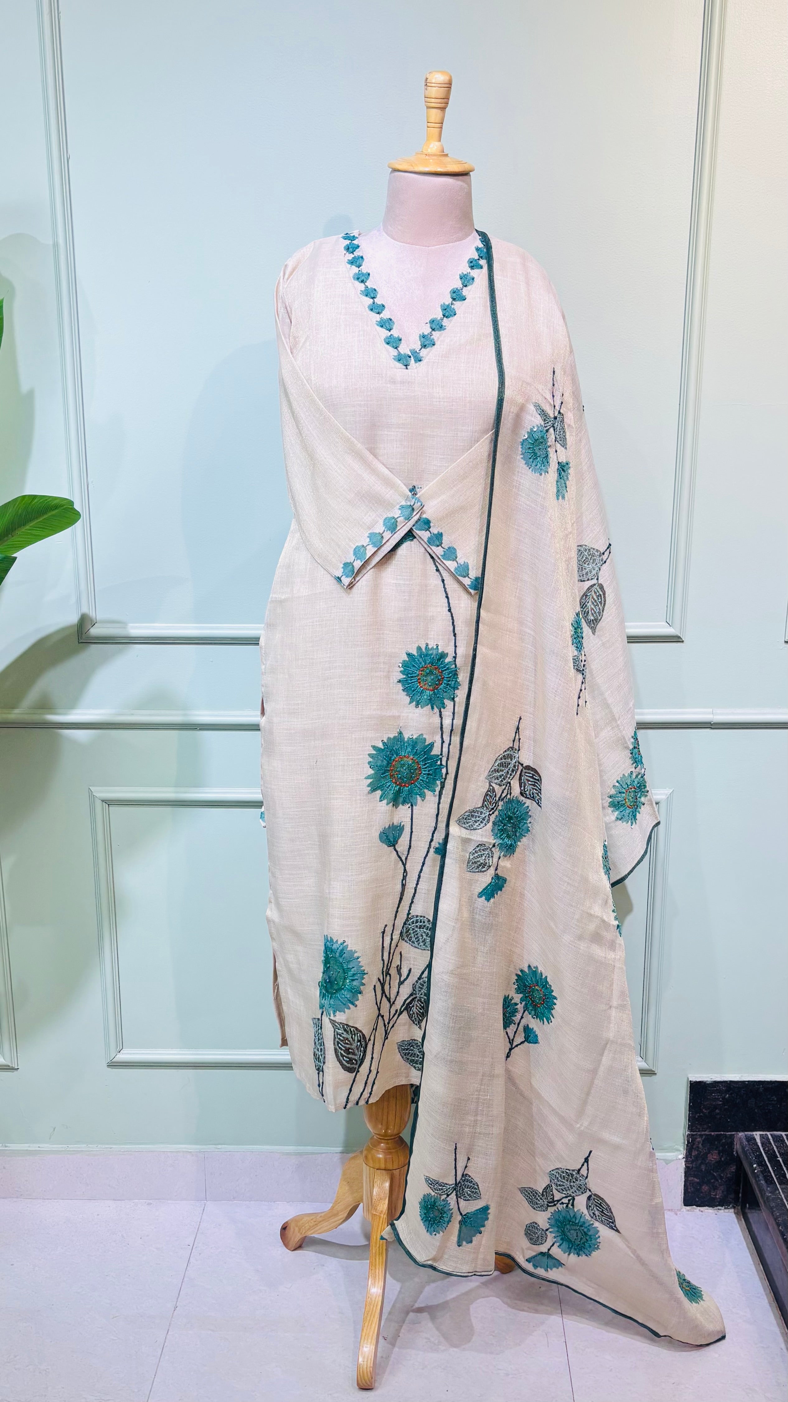 Neel Pushp Linen Suit