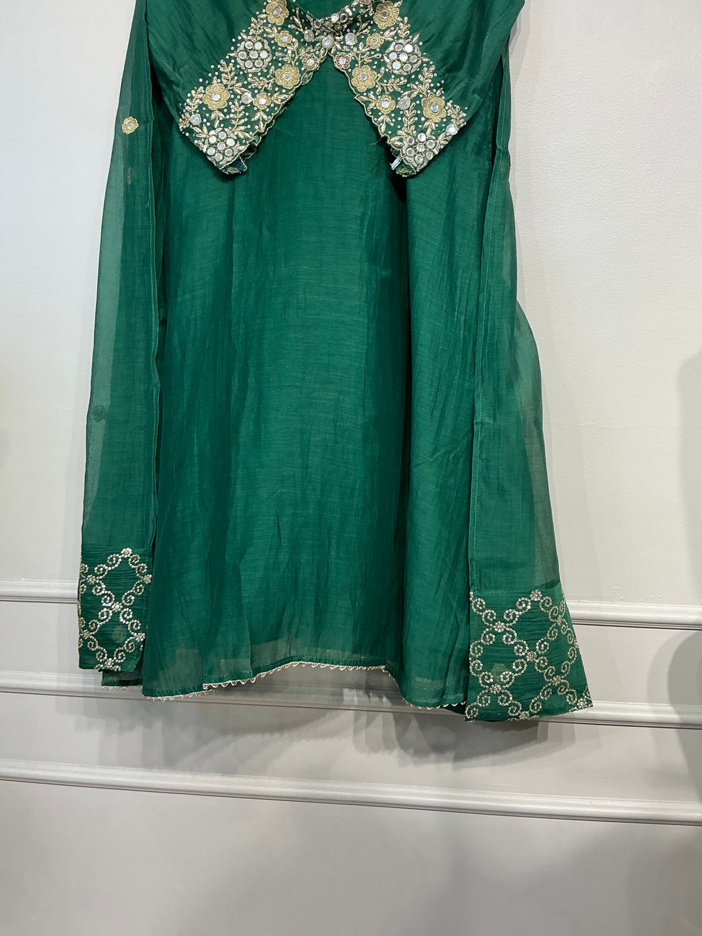 Emerald & Ruby Affair Mul Chanderi Suit