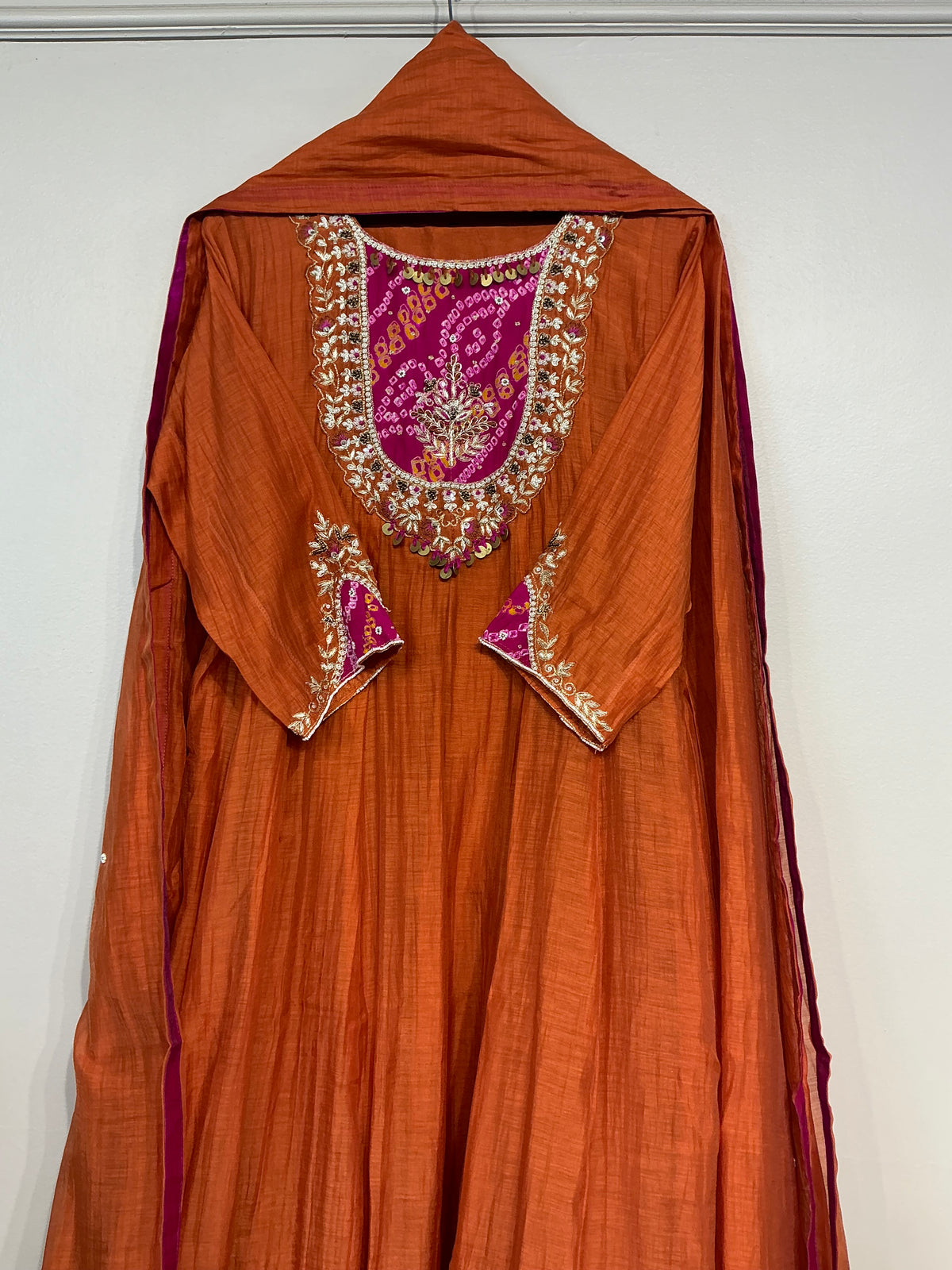 Bandhej Amber & Green Mul Chanderi Suit
