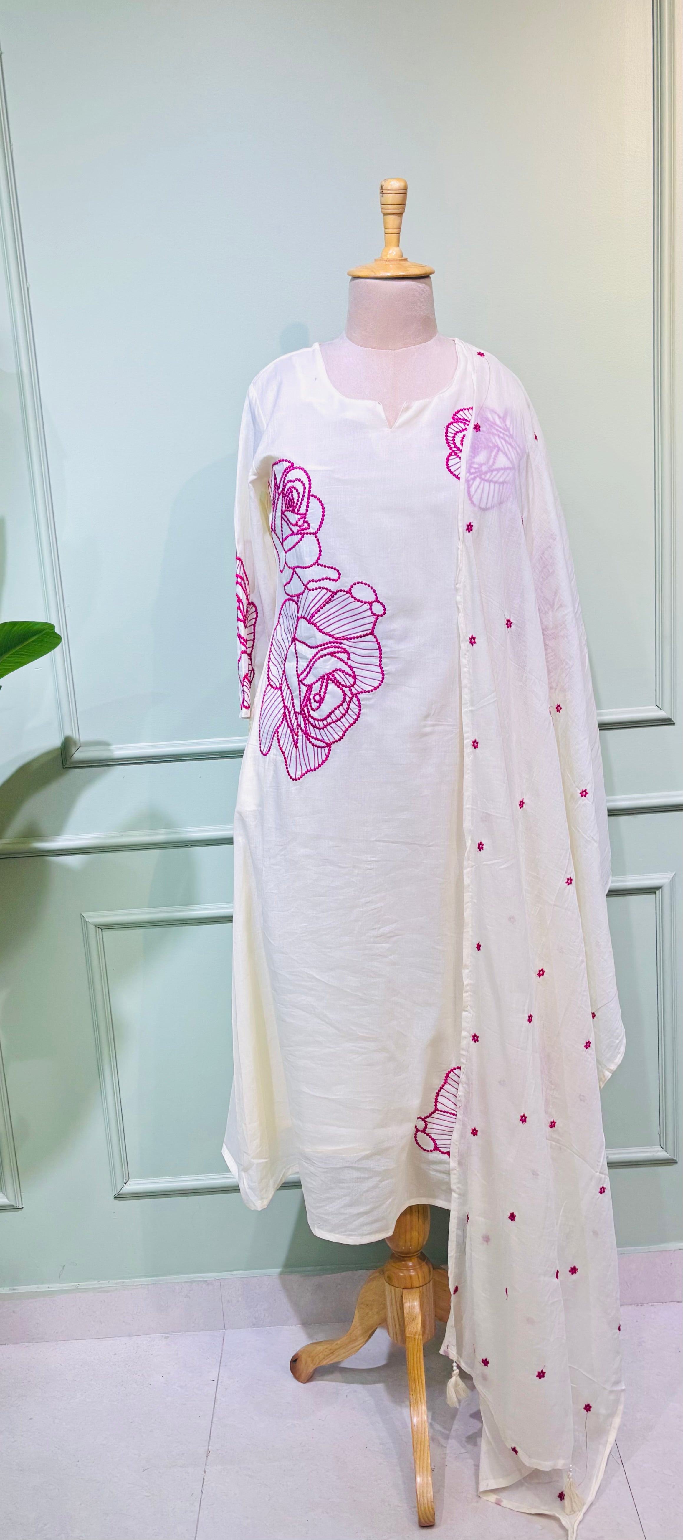 Rose Sketch Mul Cotton Suit Set