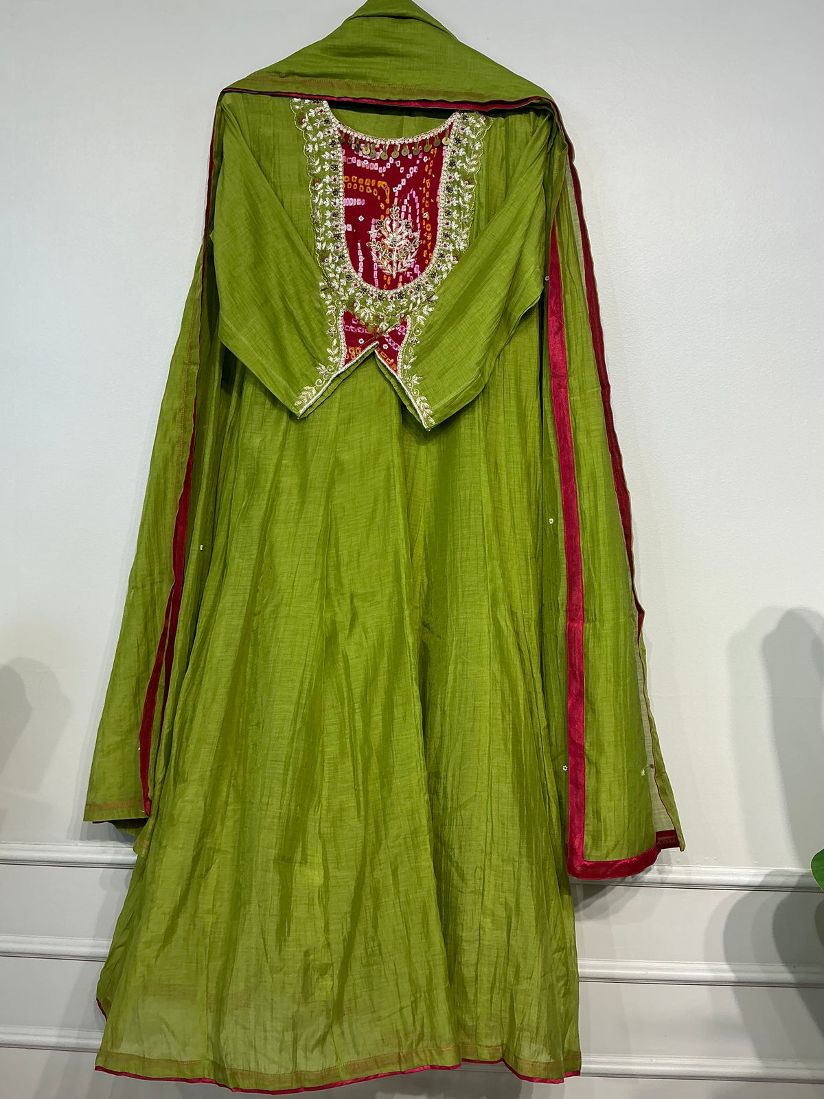 Bandhej Amber & Green Mul Chanderi Suit
