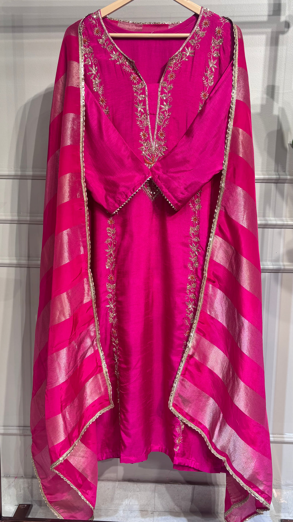 Mehr Fuchsia Suit Set