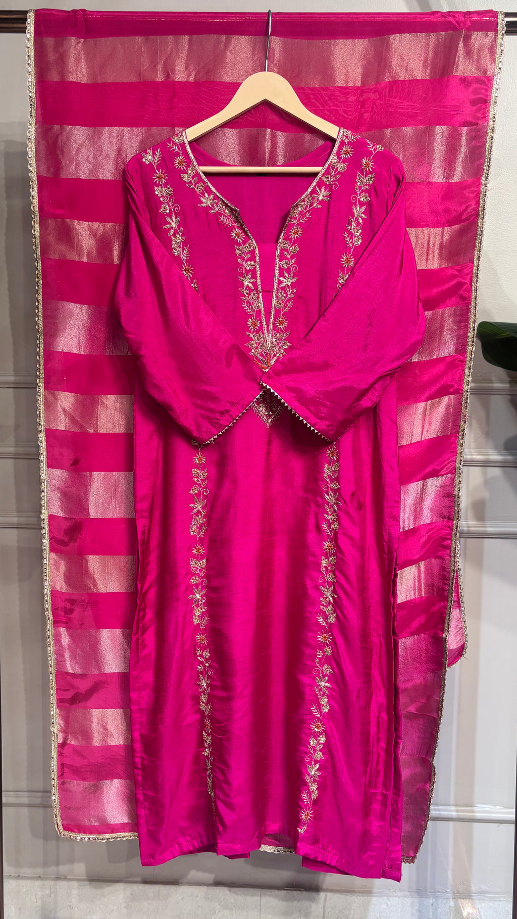 Mehr Fuchsia Suit Set