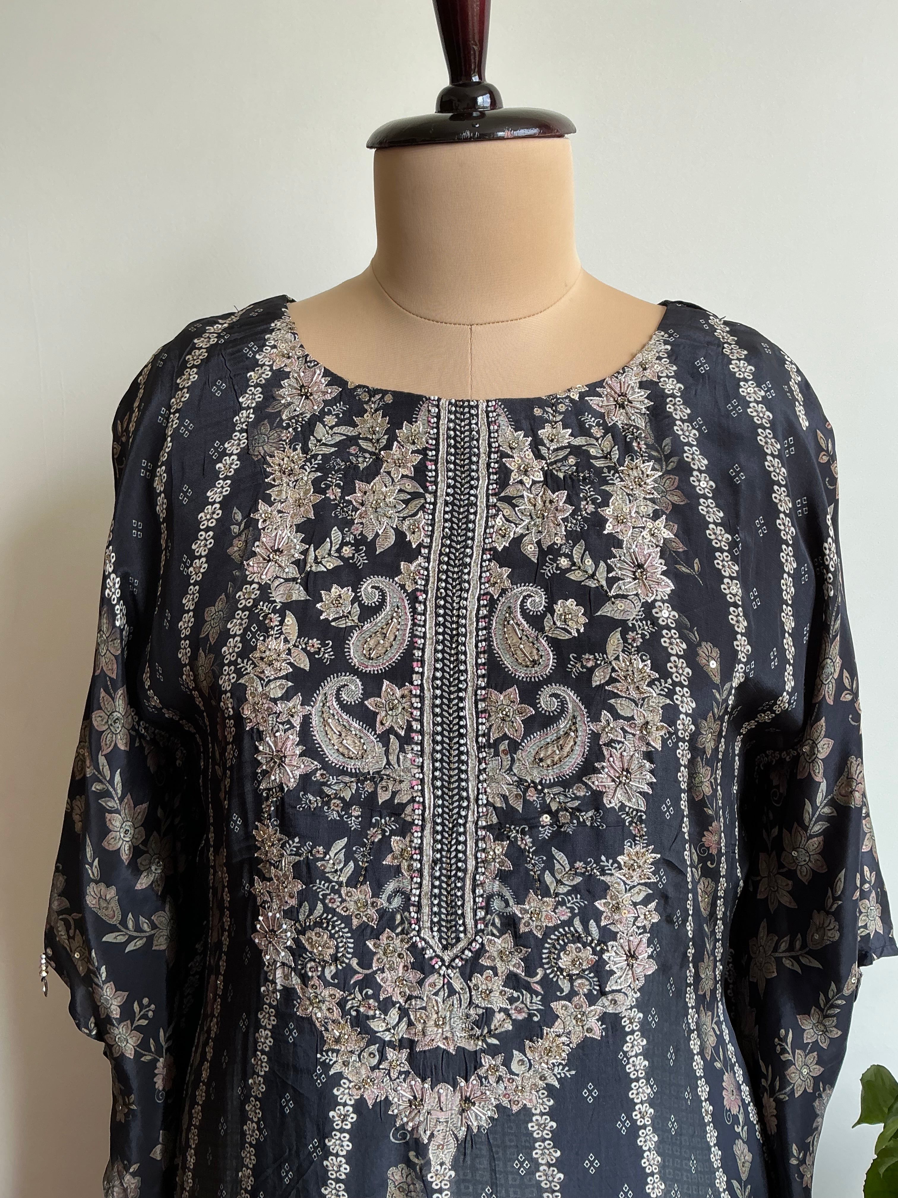 Dark Bloom Kaftan Set