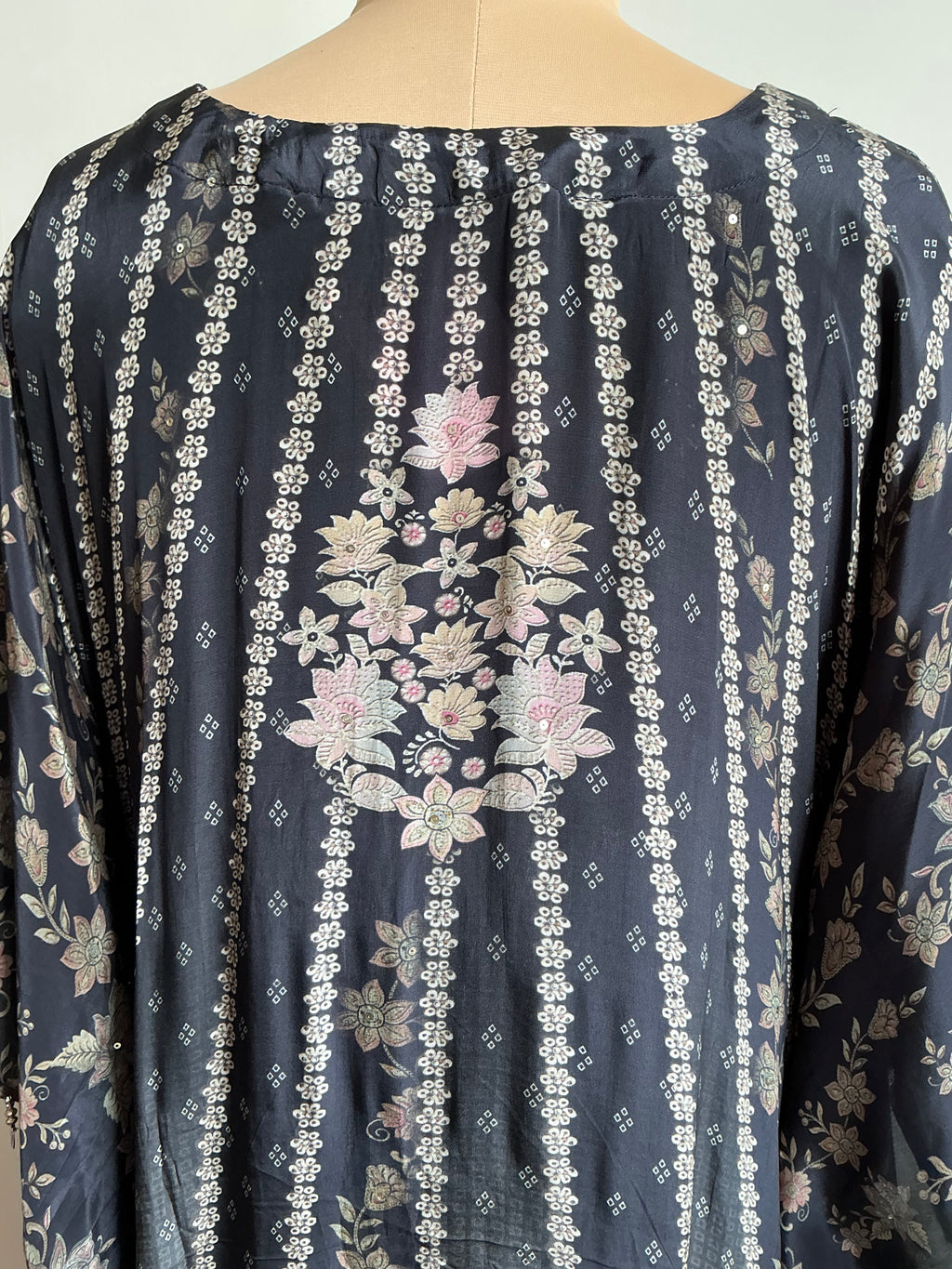 Dark Bloom Kaftan Set