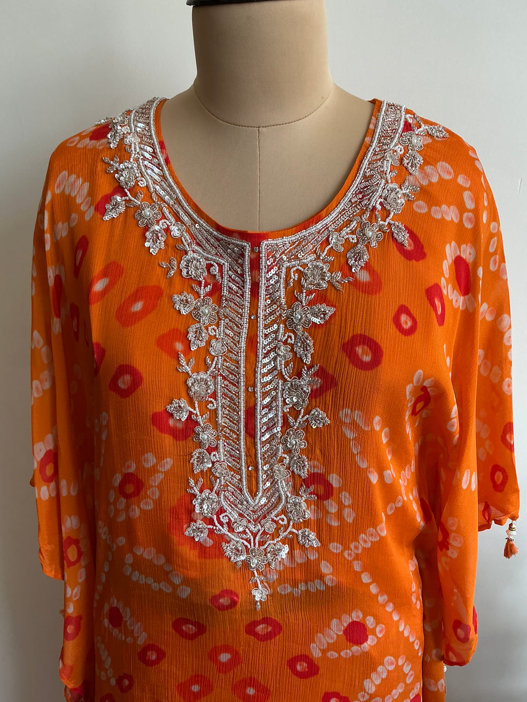 RANGREZ BANDHANI  KAFTAN SETS