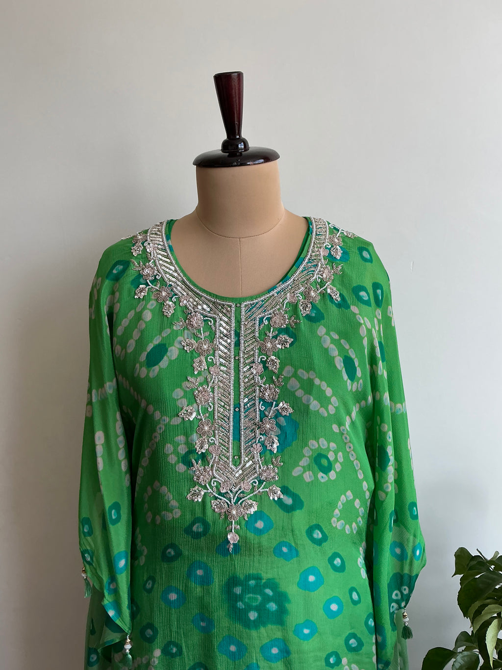 RANGREZ BANDHANI  KAFTAN SETS