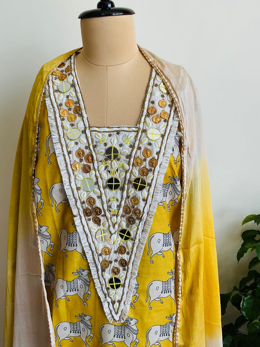 Shiv Nandi Ensemble Suit