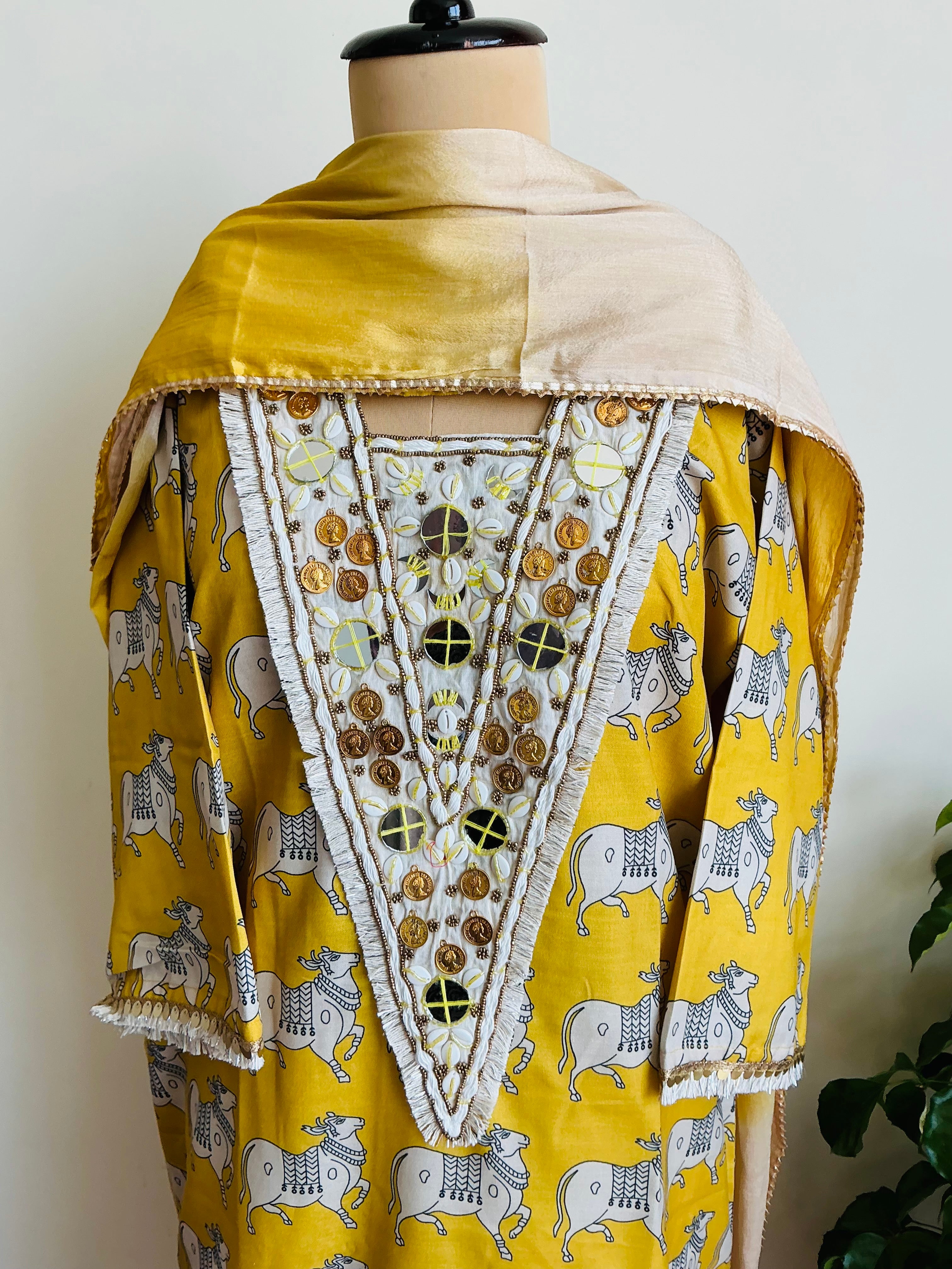 Shiv Nandi Ensemble Suit