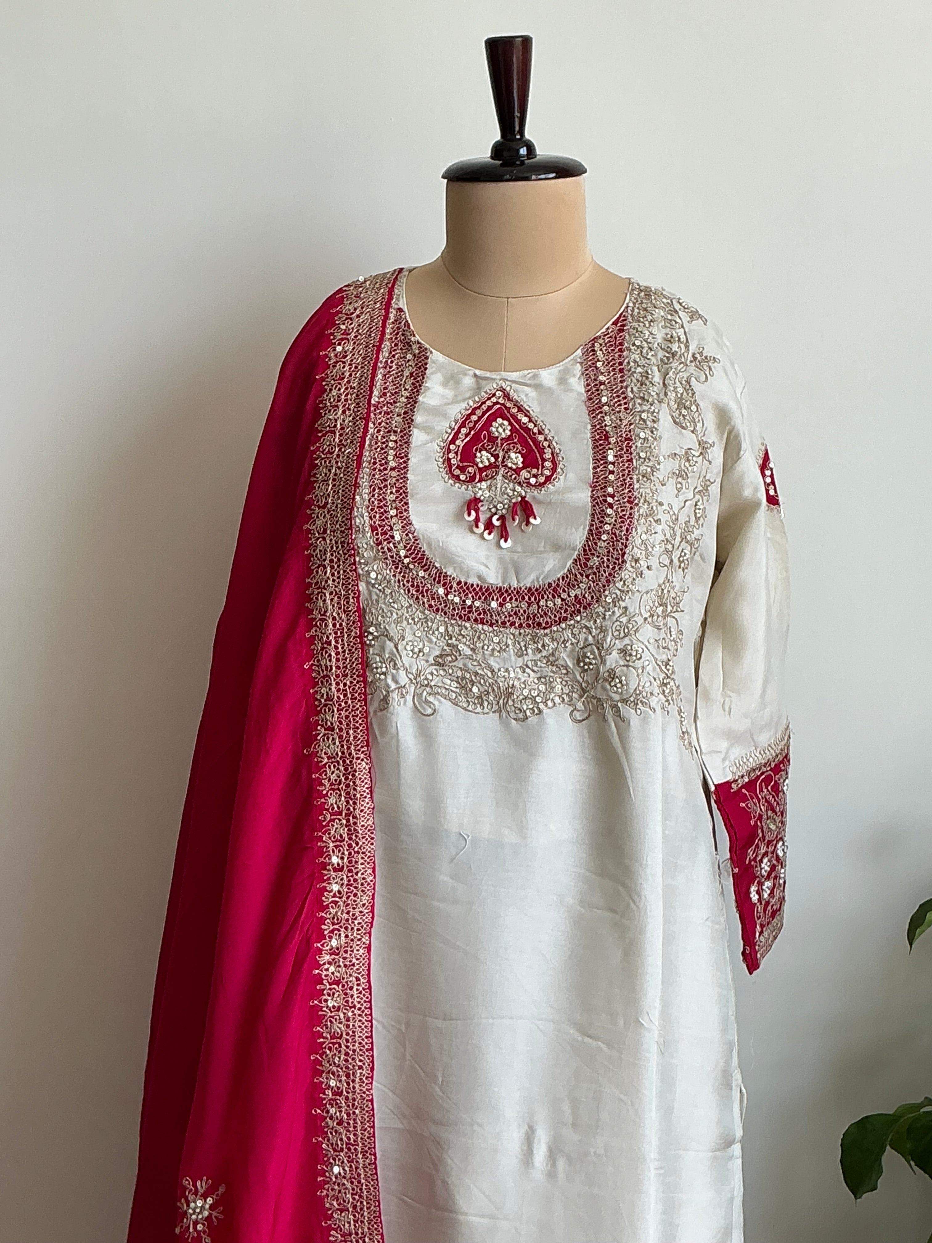 Roohani Ivory Suit Set