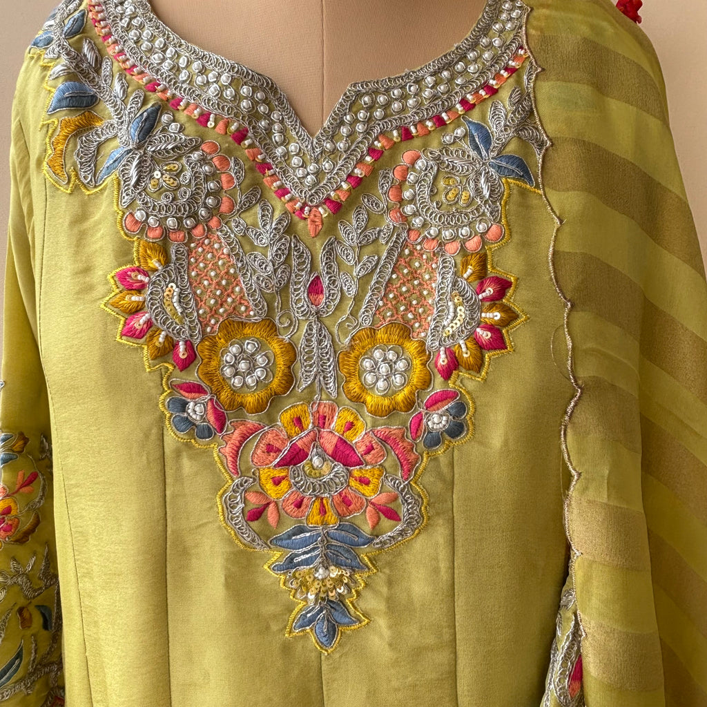 Pista Noor Anarkali Set