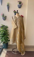 SUNEHRI ZARI SET