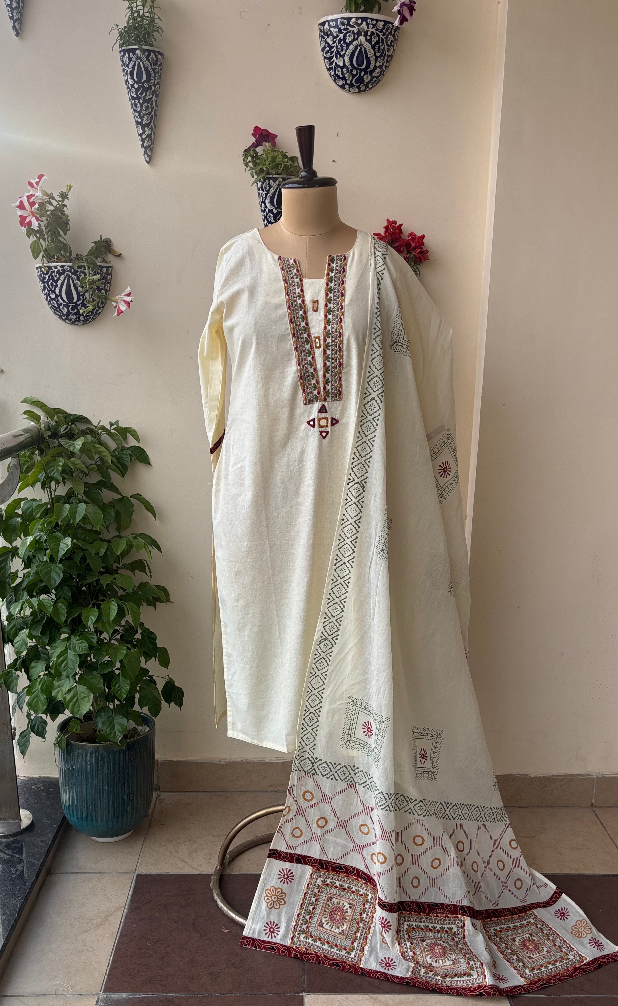 Sutradhar Ivory Suit Set